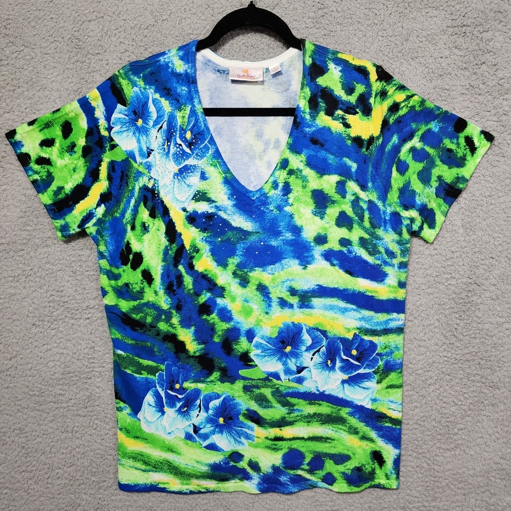 Quaker Factory Top Women's Large‎ Blue Floral Rhinestones Colorful Shortsleeve